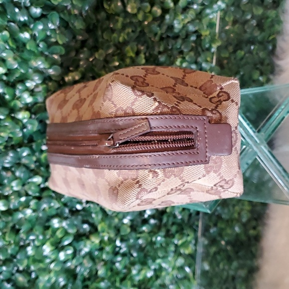 Gucci GG Canvas Cosmetic Case - Picture 4 of 7